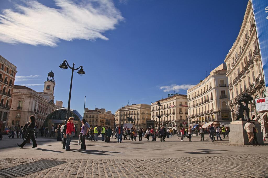 Puerta Del Sol Rooms Мадрид Екстер'єр фото